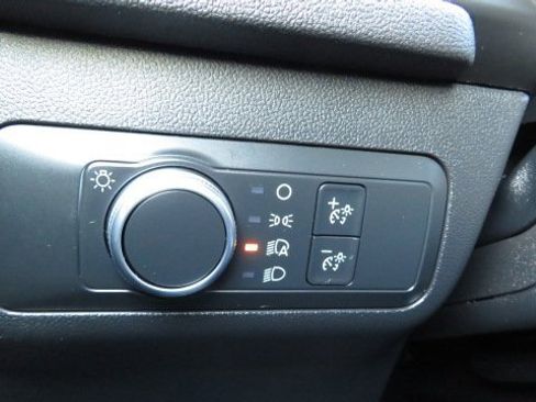 Certified 2021 Ford Escape SE image 22