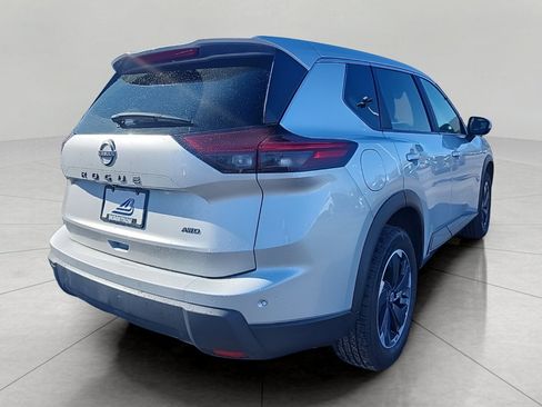 Used 2025 Nissan Rogue SV AWD/4WD image 35