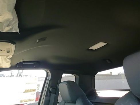 Used 2025 Toyota Tacoma SR5 image 20