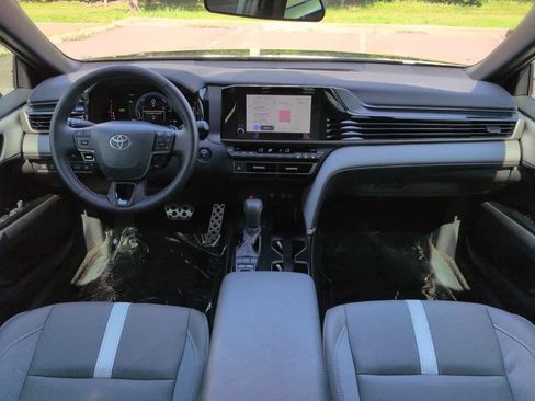 Used 2026 Toyota Camry SE FWD image 14