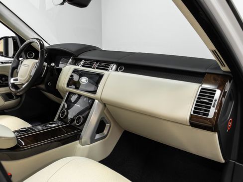 Used 2019 Land Rover Range Rover Long Wheelbase Autobiography image 20
