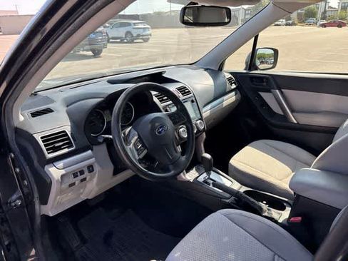 Used 2016 Subaru Forester 2.5i Premium AWD/4WD image 9