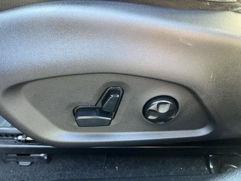 Used 2020 Jeep Compass Latitude w/ Popular Equipment Group FWD image 25