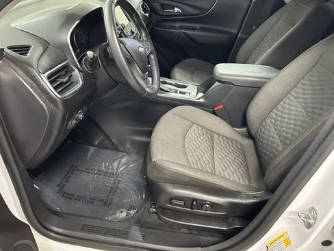 Used 2019 Chevrolet Equinox LT w/ Driver Convenience Package FWD image 12