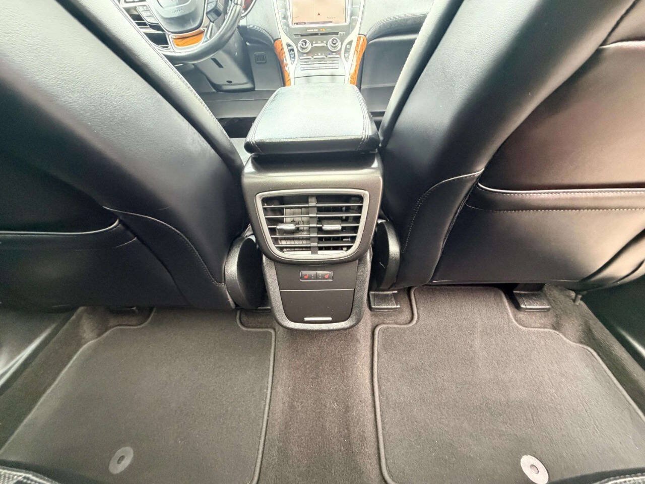 Used 2019 Lincoln Nautilus Reserve AWD/4WD image 30