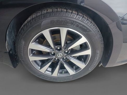 Used 2016 Nissan Altima 2.5 SV w/ Convenience Package image 16