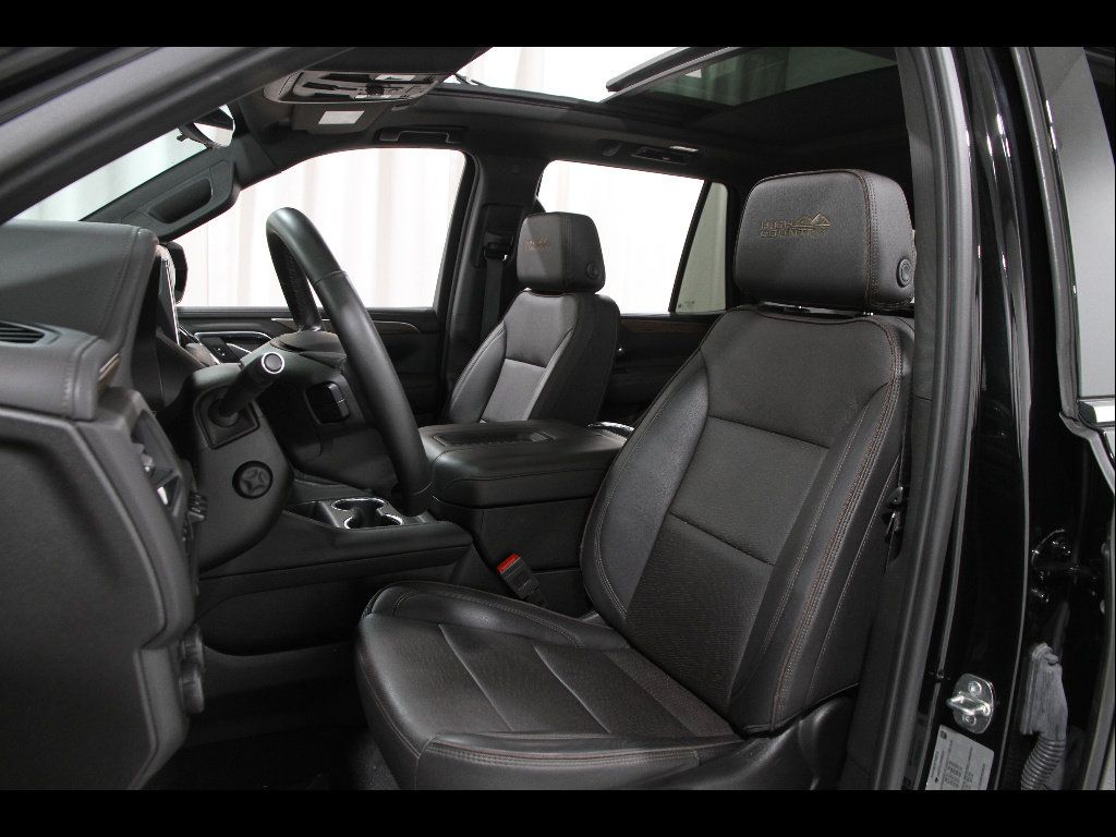 Certified 2023 Chevrolet Tahoe High Country AWD/4WD image 5