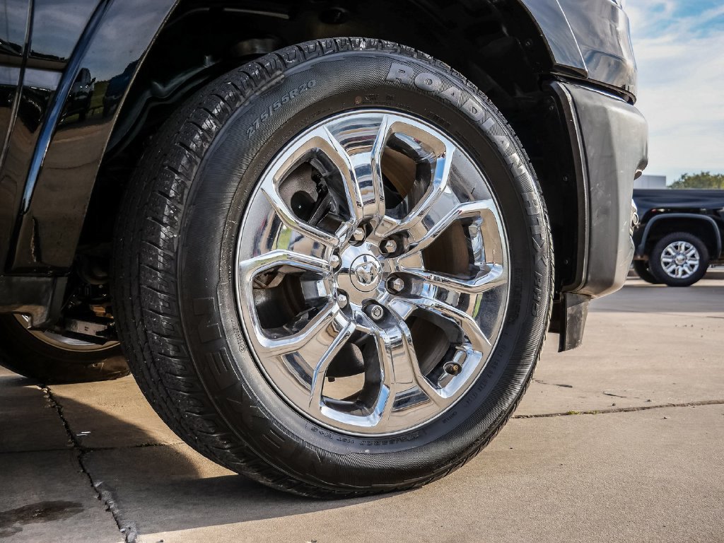 Used 2025 RAM 1500 Big Horn AWD/4WD image 9