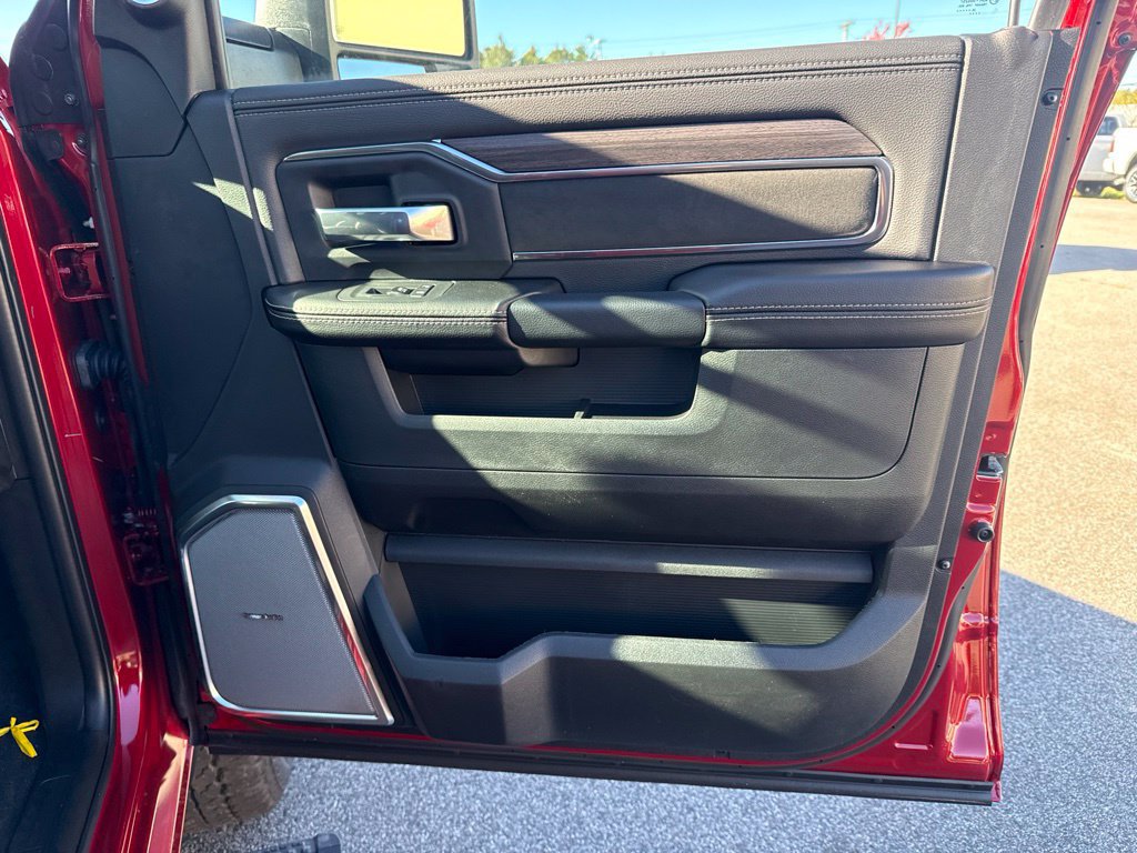 New 2027 RAM 2500 Laramie AWD/4WD image 29