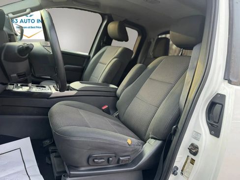 Used 2015 Nissan Titan SV w/ SV Value Truck Package AWD/4WD image 13