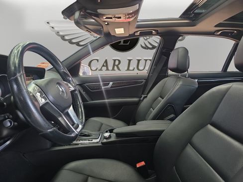Used 2014 Mercedes-Benz C 350 Sport w/ Multimedia Package image 9