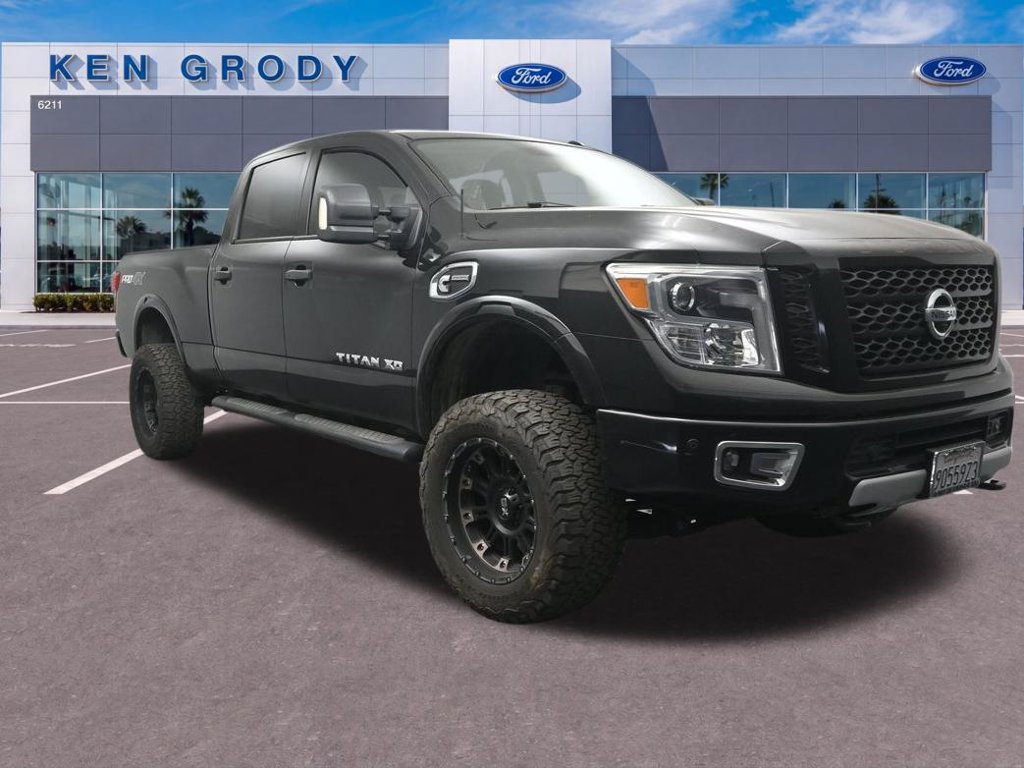 Used 2019 Nissan Titan PRO-4X w/ Pro-4x Convenience Package AWD/4WD image 21