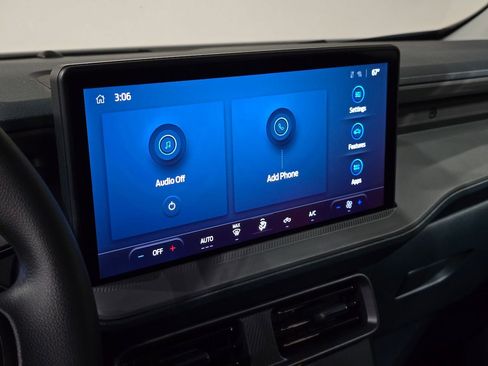 New 2025 Ford Maverick XL image 24