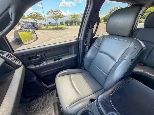 Used 2022 RAM 2500 Tradesman w/ Chrome Appearance Group RWD image 15
