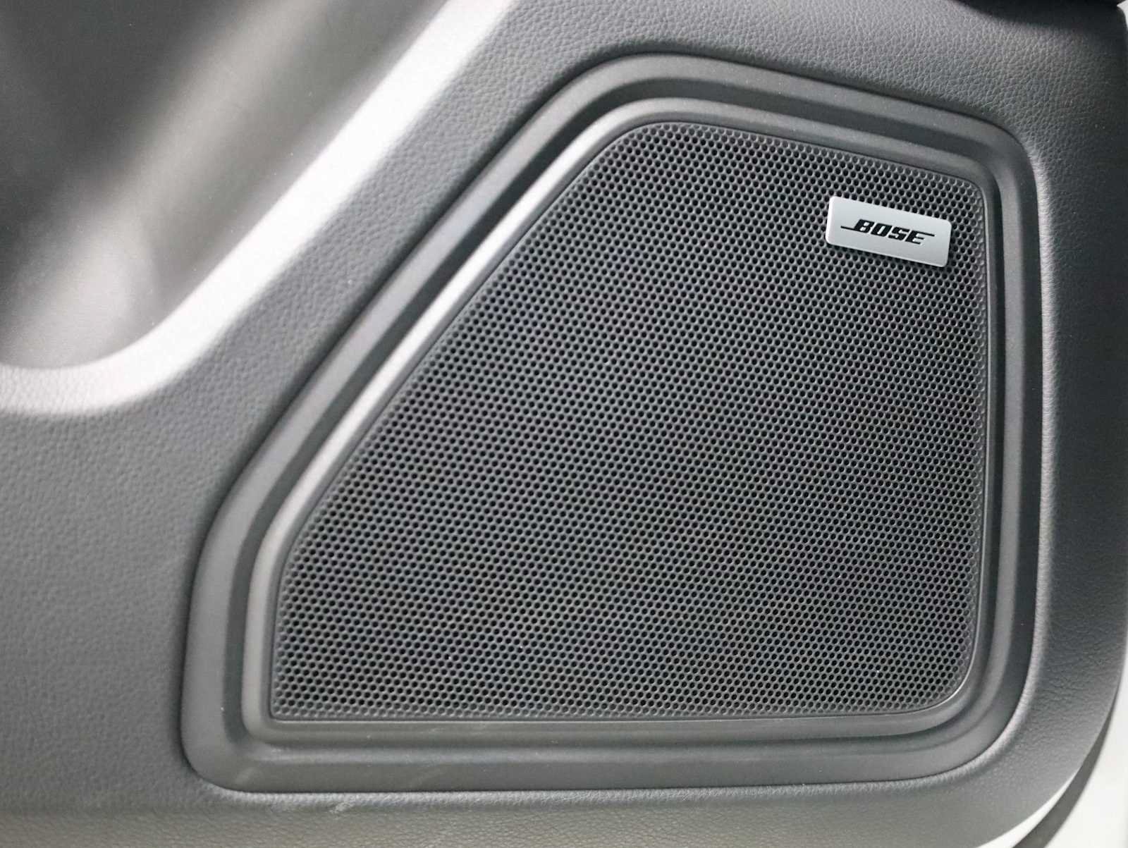 Used 2020 Porsche Macan AWD/4WD image 17