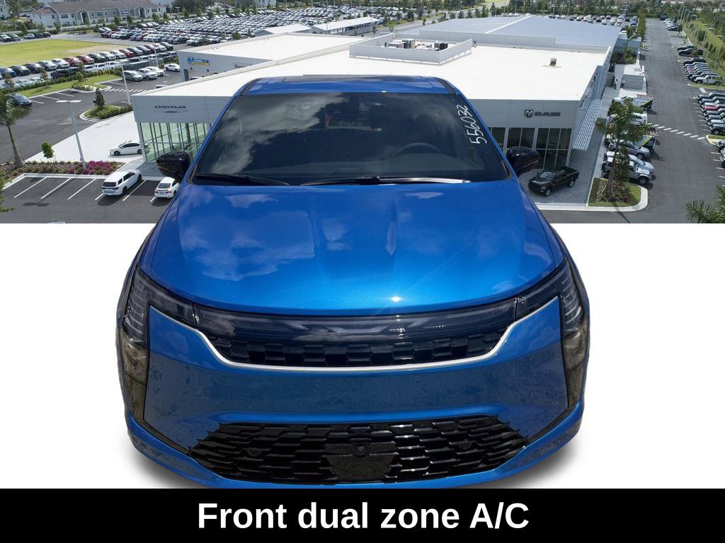 New 2027 Chrysler Pacifica Select w/ Family Tech Group FWD image 8