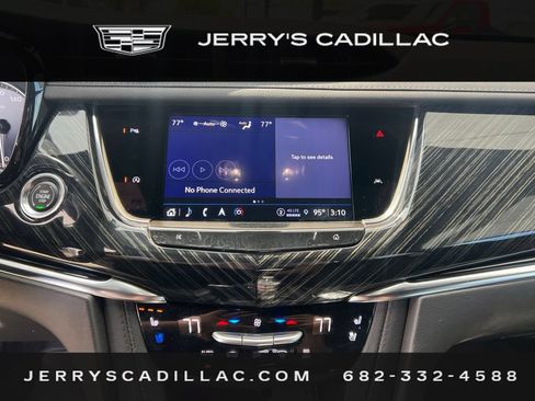 Used 2024 Cadillac XT6 Premium Luxury w/ LPO, Floor Liner Package FWD image 11