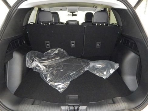 New 2025 Ford Escape SE image 16