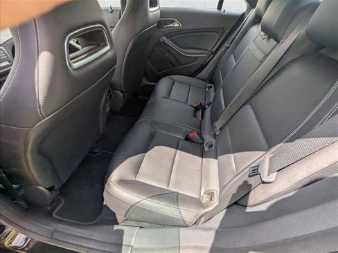 Used 2019 Mercedes-Benz CLA 250 image 16