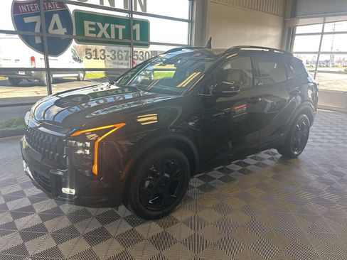 Used 2026 Kia Sportage X-Line w/ X-Line Technology Package image 3