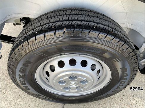 Used 2025 RAM ProMaster 2500 w/ Safety Group FWD image 23