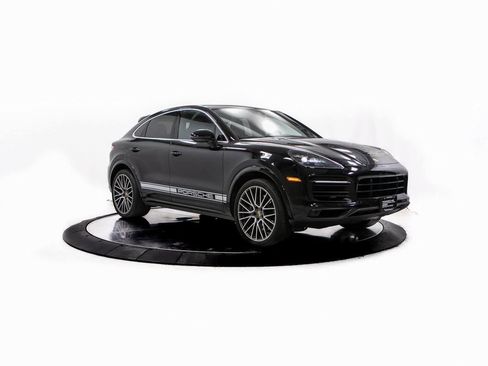 Certified 2022 Porsche Cayenne image 9