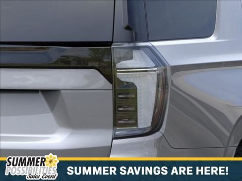 New 2026 Chevrolet Tahoe Premier w/ Sun And Tow Package AWD/4WD image 11