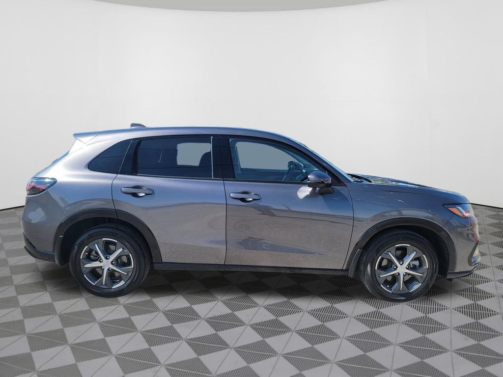 Used 2024 Honda HR-V EX-L image 5
