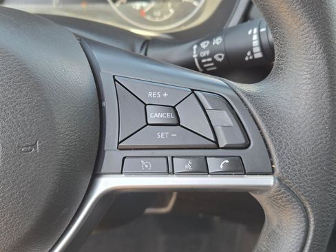 Used 2022 Nissan Altima 2.5 SV FWD image 18
