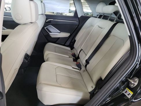 Used 2024 Audi Q3 2.0T Premium w/ Convenience Package AWD/4WD image 21