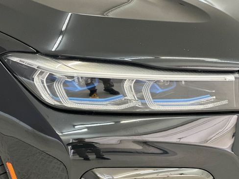 Used 2020 BMW 750i xDrive w/ Executive Package AWD/4WD image 11