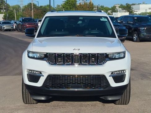 Used 2023 Jeep Grand Cherokee Limited AWD/4WD image 8