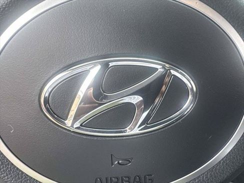 Used 2024 Hyundai Tucson SE AWD/4WD image 30