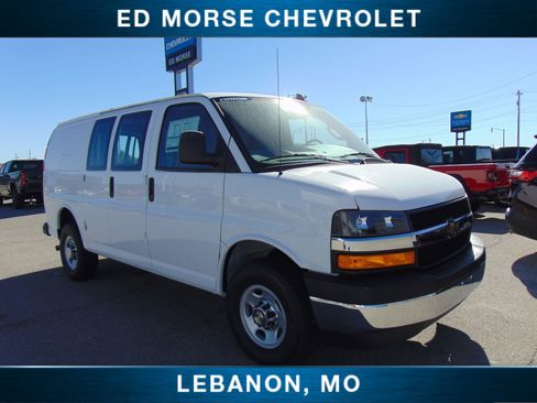 New 2024 Chevrolet Express 3500 w/ Driver Convenience Package image 7