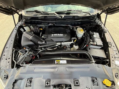 Used 2017 RAM 2500 Laramie w/ Convenience Group AWD/4WD image 5