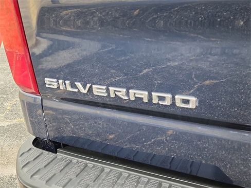 Used 2021 Chevrolet Silverado 1500 Custom Trail Boss image 18