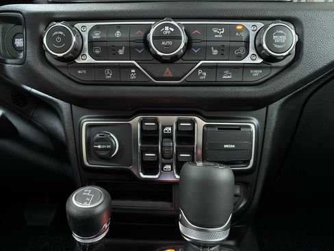 New 2026 Jeep Gladiator Mojave AWD/4WD image 26
