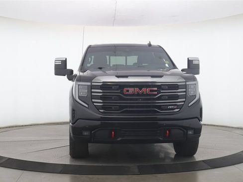 Used 2023 GMC Sierra 1500 AT4 w/ Technology Package AWD/4WD image 12