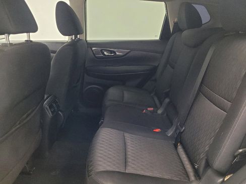 Used 2019 Nissan Rogue SV FWD image 18