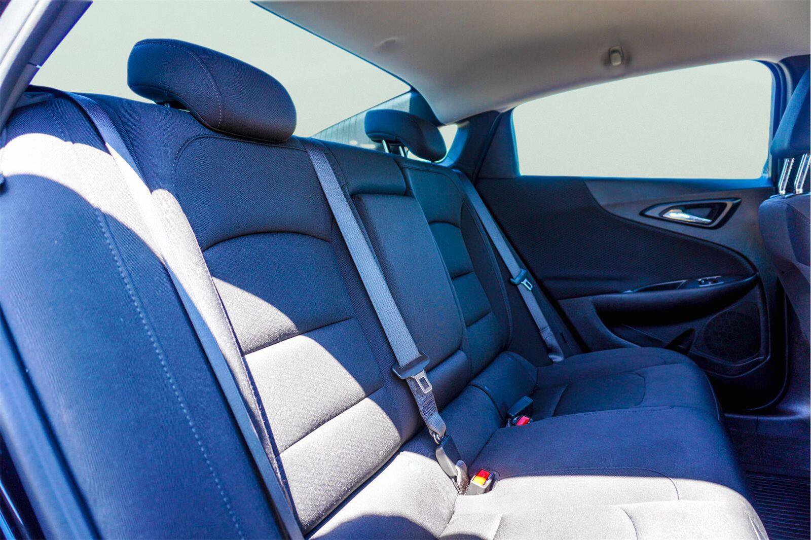 Used 2024 Chevrolet Malibu LT FWD image 9