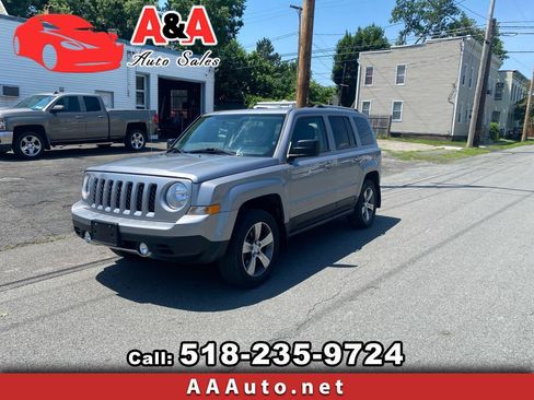 Used 2017 Jeep Patriot High Altitude AWD/4WD image 1