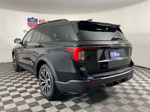 New 2026 Ford Explorer ST-Line RWD image 5
