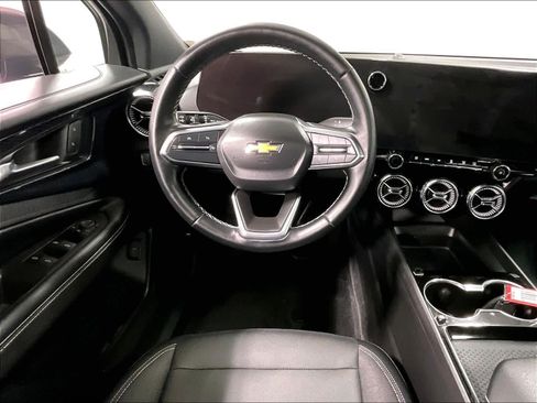 Used 2024 Chevrolet Blazer EV LT image 17