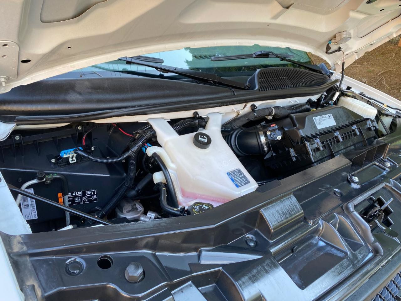 Used 2019 Chevrolet Express 3500 LT w/ LT Preferred Equipment Group RWD image 9