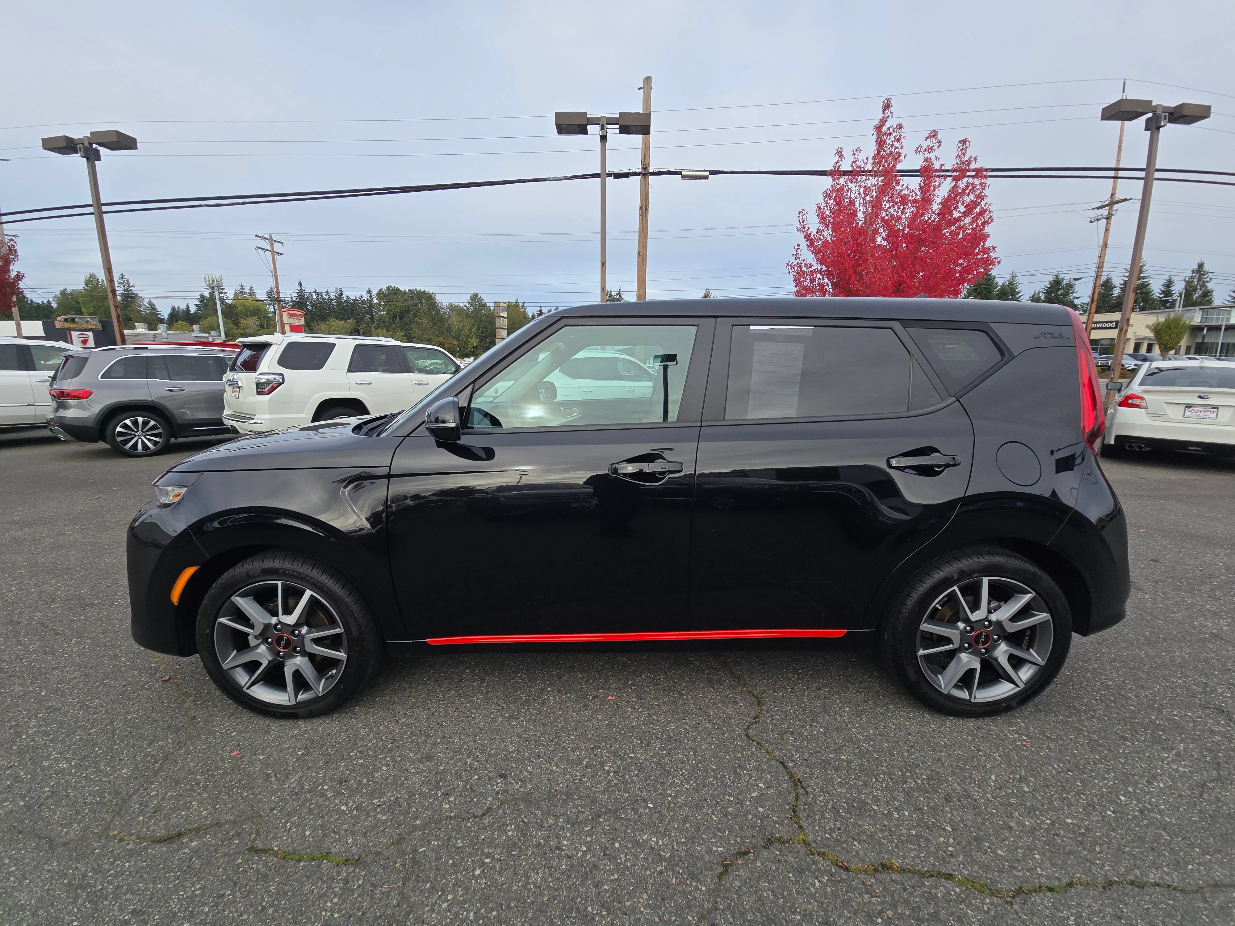 Used 2022 Kia Soul GT-Line FWD image 4