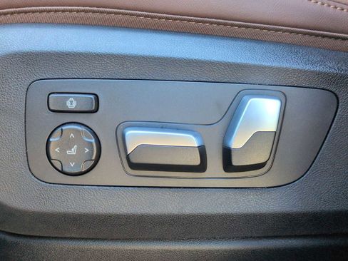 New 2026 BMW X6 xDrive40i w/ Premium Package image 18