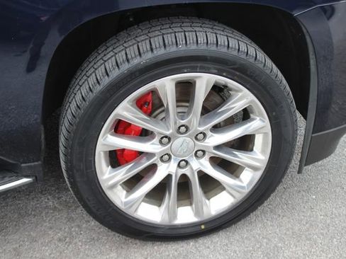 Used 2019 Cadillac Escalade Luxury image 39