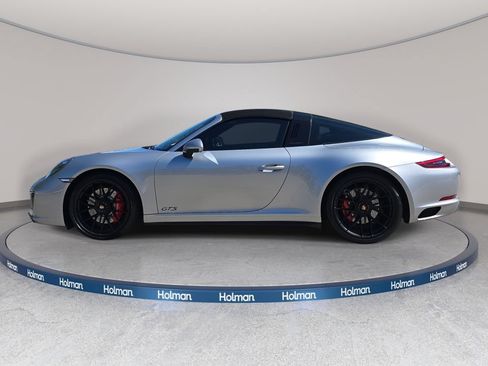 Used 2019 Porsche 911 Targa 4 GTS AWD/4WD image 9