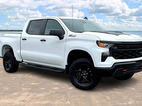 Used 2024 Chevrolet Silverado 1500 Custom Trail Boss image 1