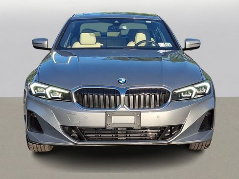 Used 2023 BMW 330i xDrive Sedan w/ Driving Assistance Package AWD/4WD image 2